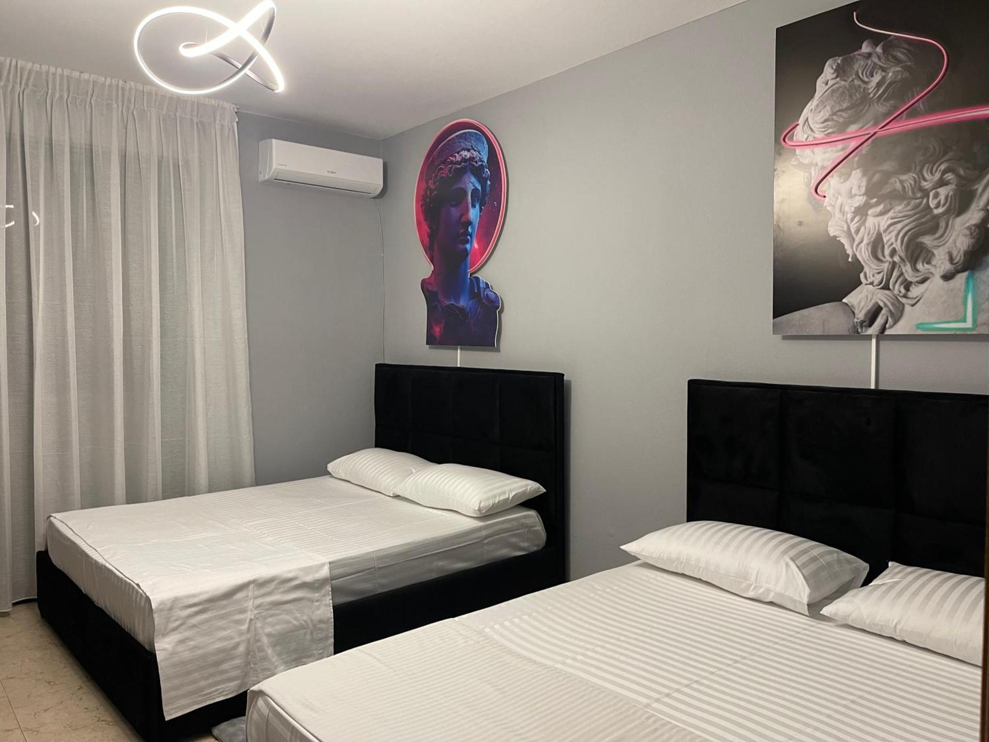 Super House 2 Blloku - 3 Rooms Tirana Eksteriør billede