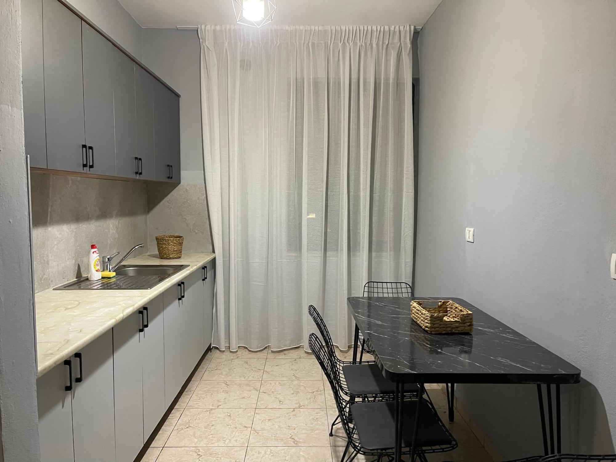 Super House 2 Blloku - 3 Rooms Tirana Eksteriør billede